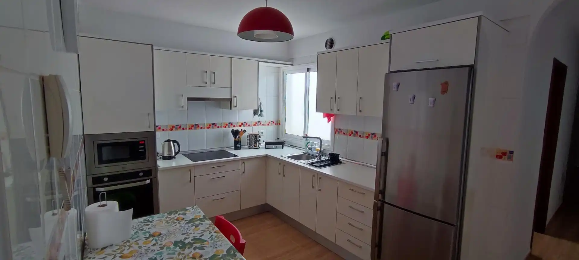 Room in Calle de la Constitución, 21, Los Realejos pueblo Kitchen of Flat for share in Los Realejos with Terrace, Furnished and Oven