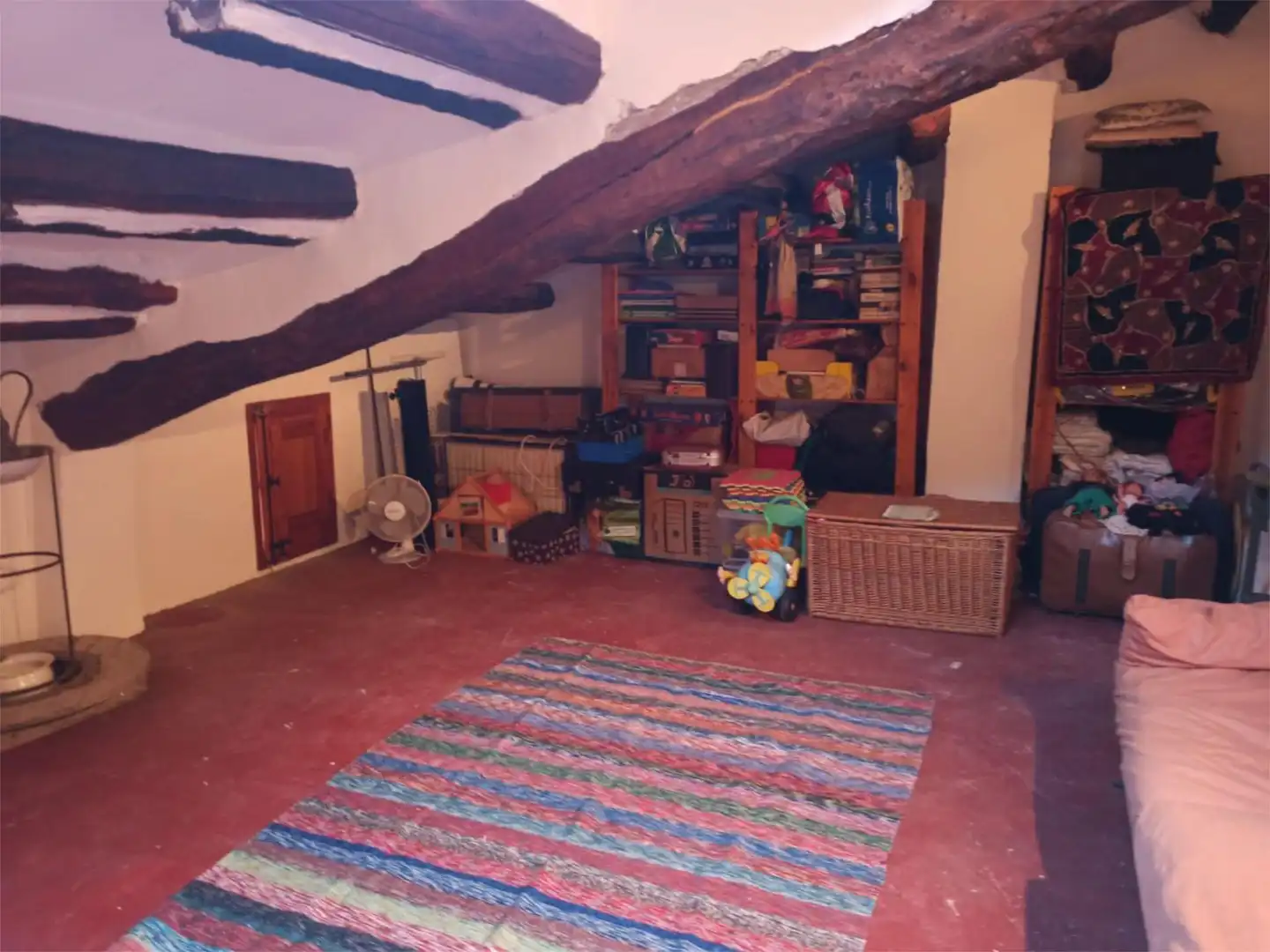 Piso en venta en Carrer del Castell, 13, Isona i Conca Dellà Piso en venta en Isona i Conca Dellà con Jardín privado, Trastero y Amueblado