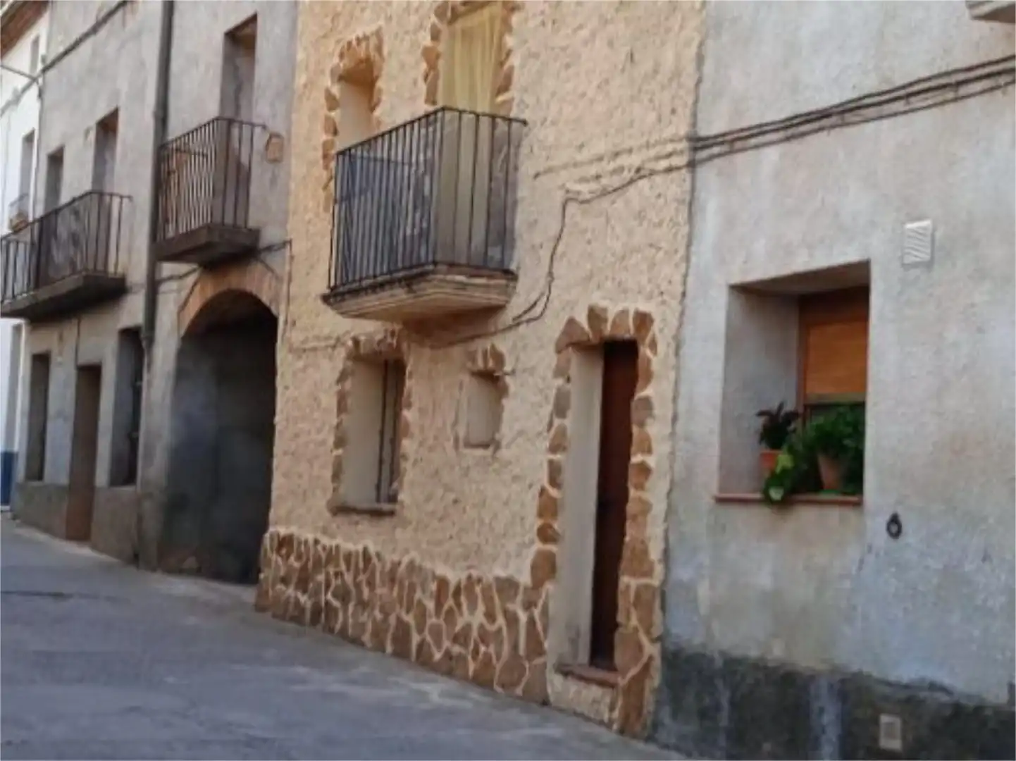 Vista exterior de Casa adosada en venta en Isona i Conca Dellà con Balcón