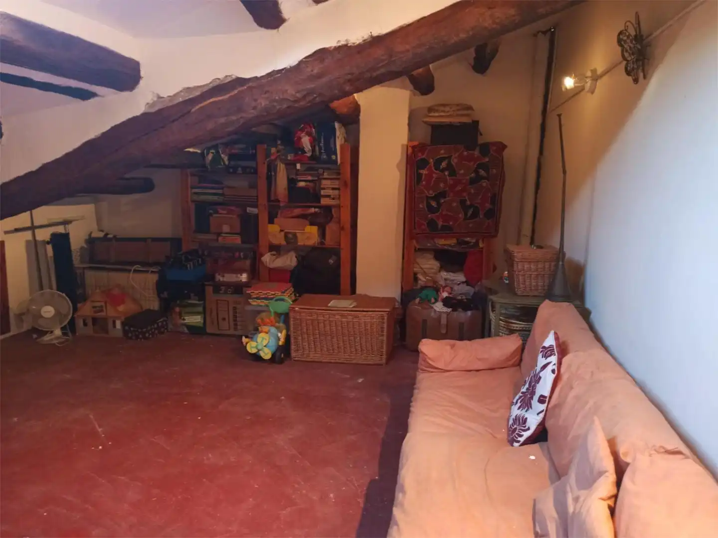 Piso en venta en Carrer del Castell, 13, Isona i Conca Dellà Piso en venta en Isona i Conca Dellà con Jardín privado, Trastero y Amueblado