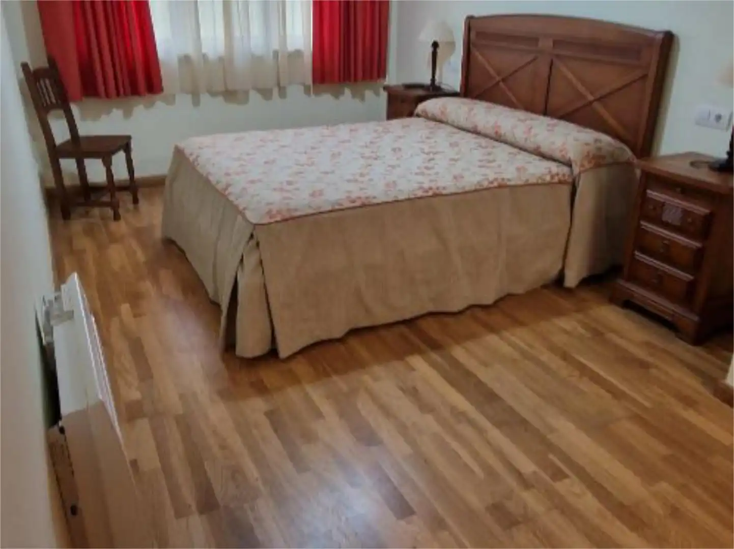 Schlafzimmer von Wohnung zum Verkauf in Cedeira mit Heizung, Parkett und Möbliert