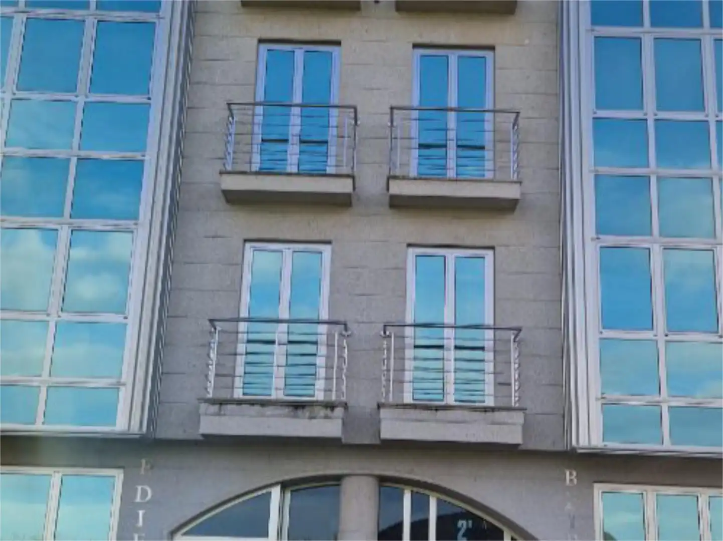 Außenansicht von Wohnung zum Verkauf in Cedeira mit Heizung, Parkett und Möbliert