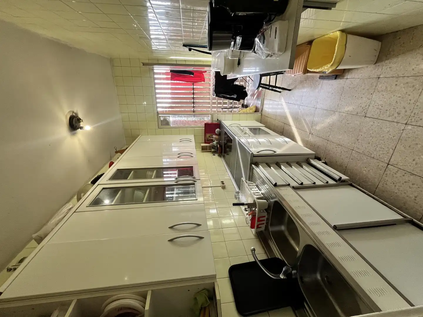Attic for sale in Avenida de Pío XII, 94, Castilla Kitchen of Attic for sale in Madrid Capital with Air Conditioner, Terrace and Swimming Pool