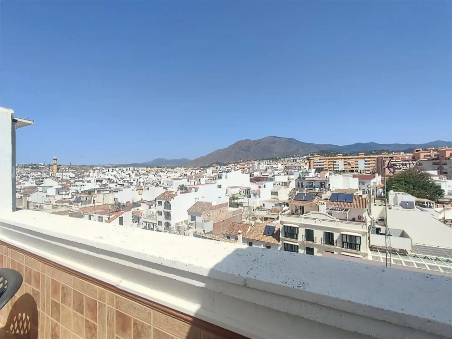 Wohnung zum Verkauf in Avenida España, 42, Estepona Außenansicht von Wohnung zum Verkauf in Estepona mit Klimaanlage und Terrasse