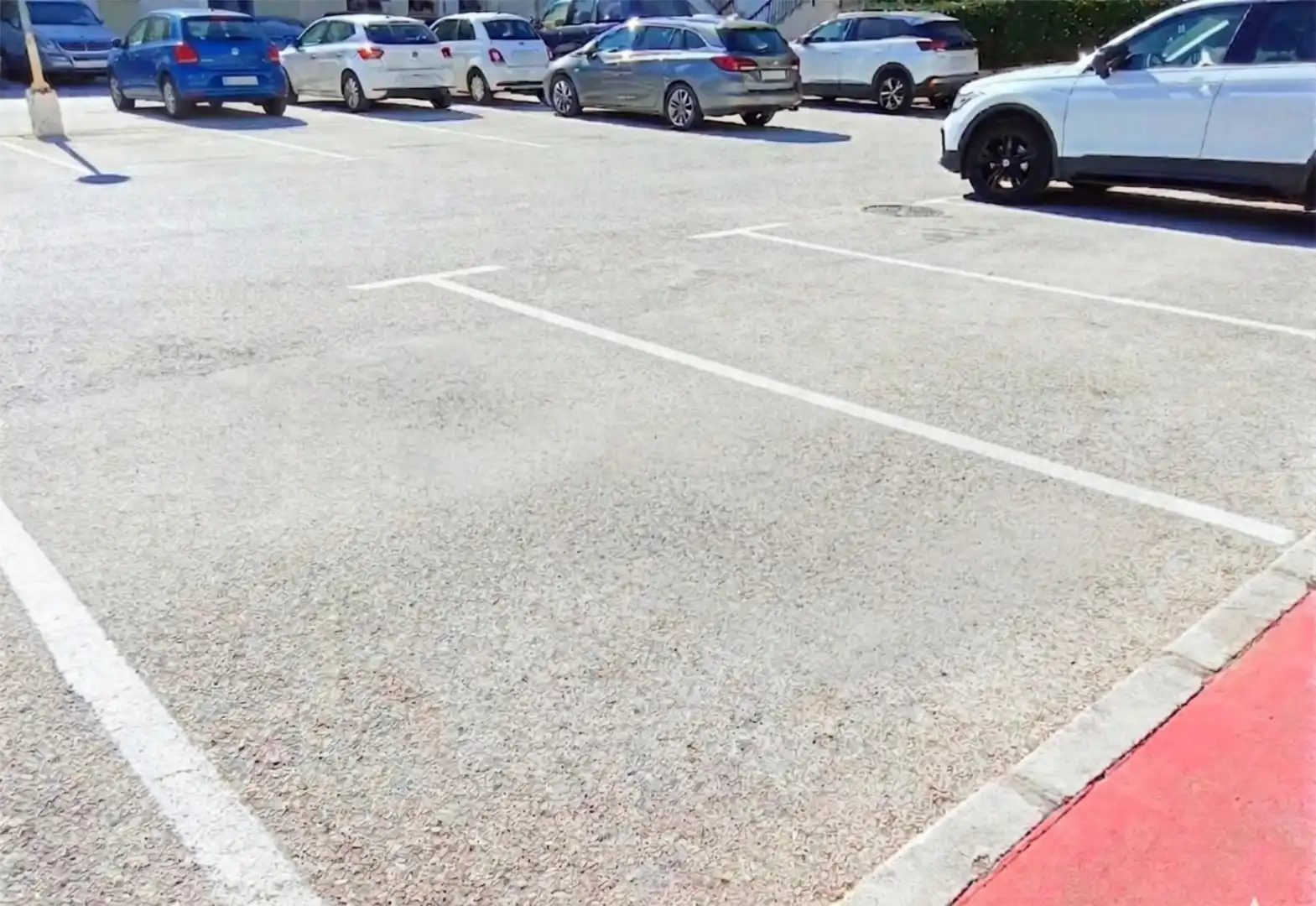 Piso en venta en Calle Sierra Almijara, Playa del Rincón Parking de Piso en venta en Rincón de la Victoria con Terraza, Piscina y Amueblado