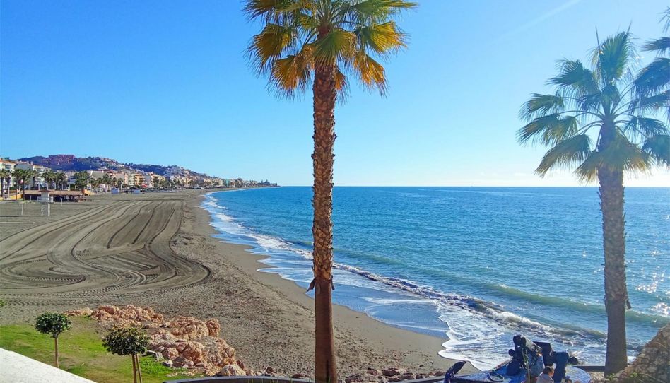 Piso en venta en Calle Sierra Almijara, 14c, Playa del Rincón, Rincón de la Victoria - imagen 1 Foto 1 de Piso en venta en Calle Sierra Almijara, 14c, Playa del Rincón, Rincón de la Victoria