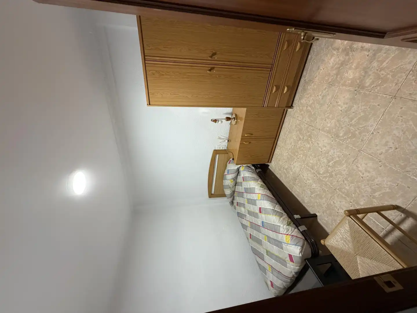 Flat for sale in Calle San Luis, 12, Requena Bedroom of Flat for sale in Requena with Heating, Parquet flooring and Furnished