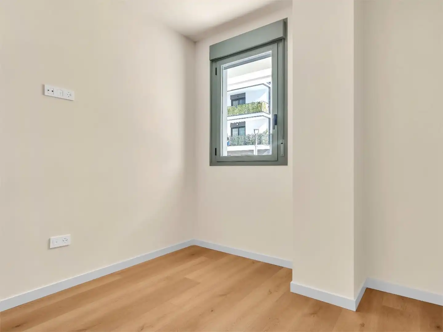 Flat for sale in Calle Menorca, 7, Los Guindos - Parque Mediterráneo - Santa Paula Bedroom of Flat for sale in Málaga with Air Conditioner, Heating and Parquet flooring