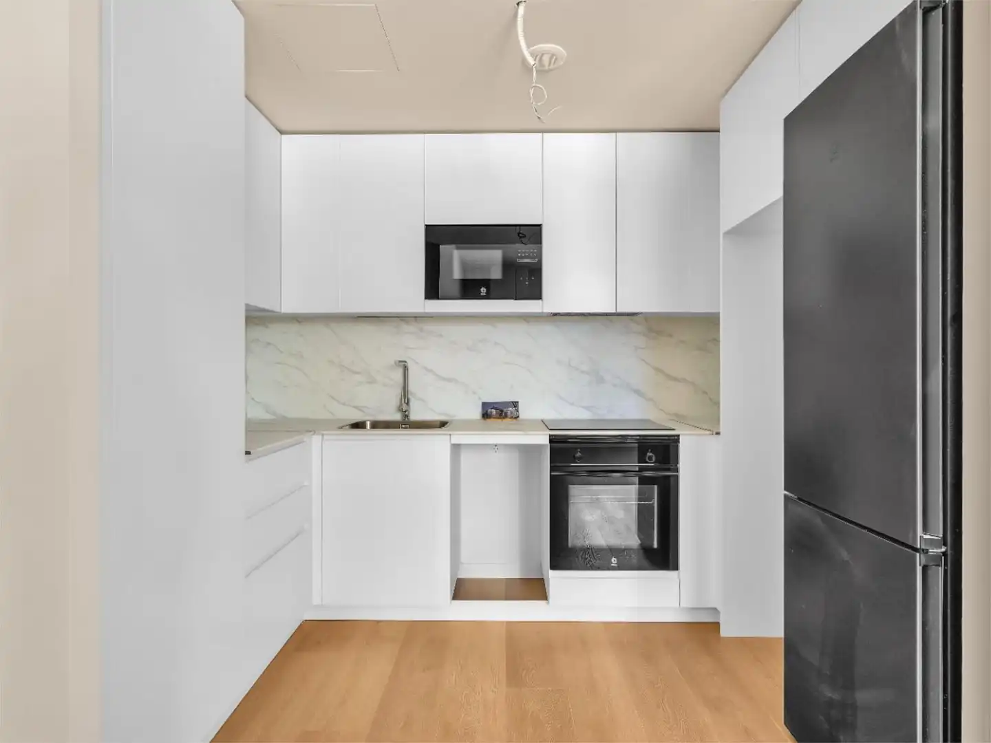 Flat for sale in Calle Menorca, 7, Los Guindos - Parque Mediterráneo - Santa Paula Kitchen of Flat for sale in Málaga with Air Conditioner, Heating and Parquet flooring