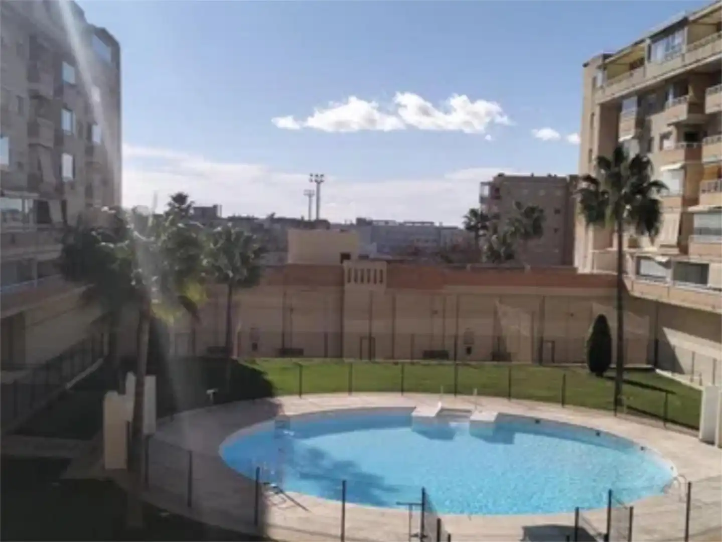 Pis en venda a Avenida del Editor Ángel Caffarena, 29, El Cónsul - Ciudad Universitaria - El Romeral Piscina de Pis en venda en Málaga amb Aire condicionat, Jardí privat i Terrassa