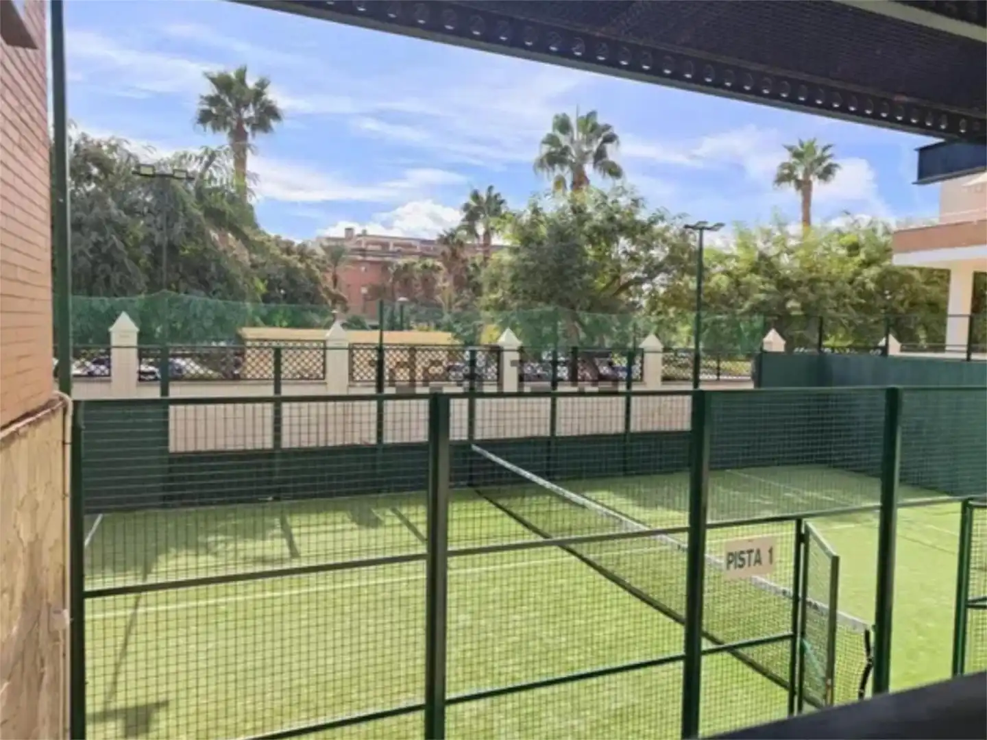 Pis en venda a Avenida del Editor Ángel Caffarena, 29, El Cónsul - Ciudad Universitaria - El Romeral Terrassa de Pis en venda en Málaga amb Aire condicionat, Jardí privat i Terrassa