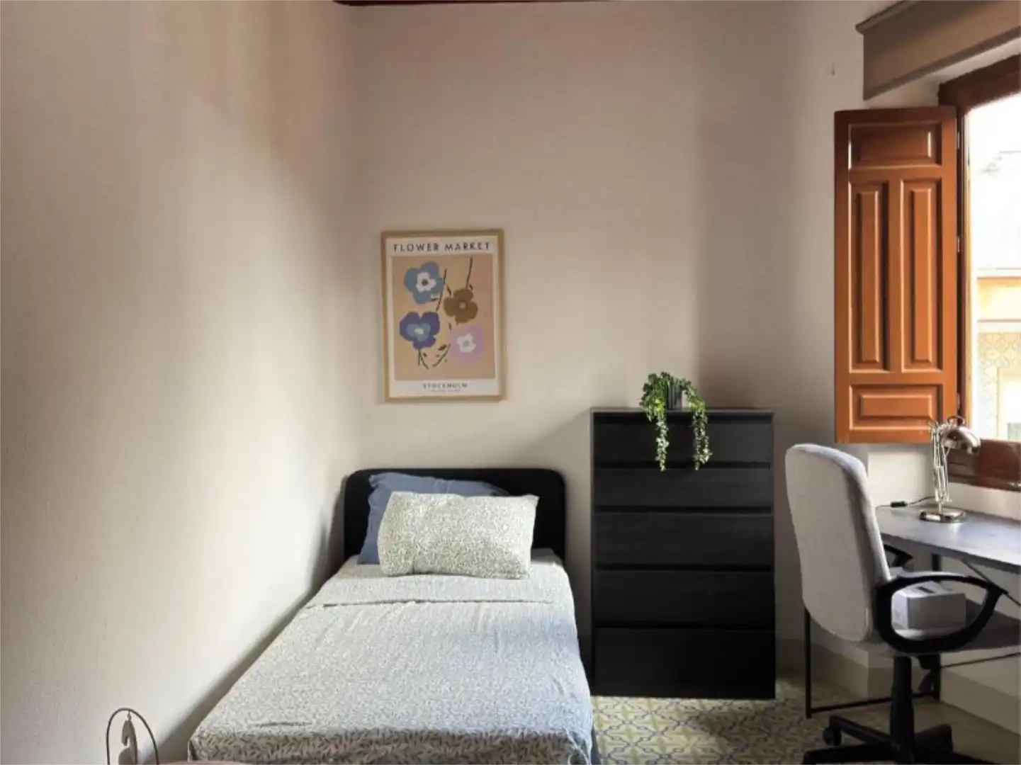 Habitación en Reyes Católicos, 63, Centro - Sagrario Habitación de Apartamento para compartir en Granada con Aire acondicionado, Calefacción y Amueblado