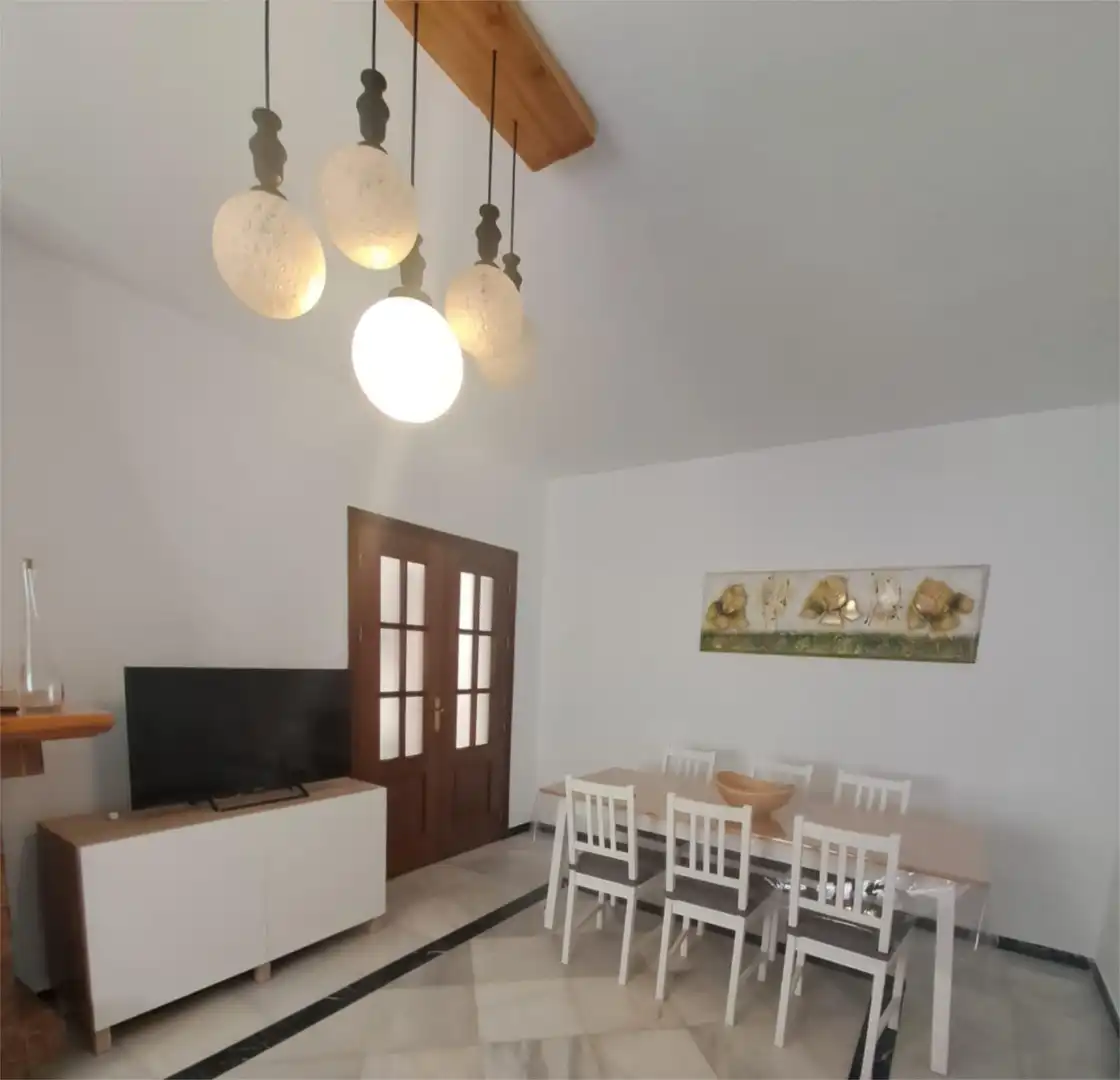 Esszimmer von Einfamilien-Reihenhaus zum Verkauf in Algodonales mit Terrasse und Balkon