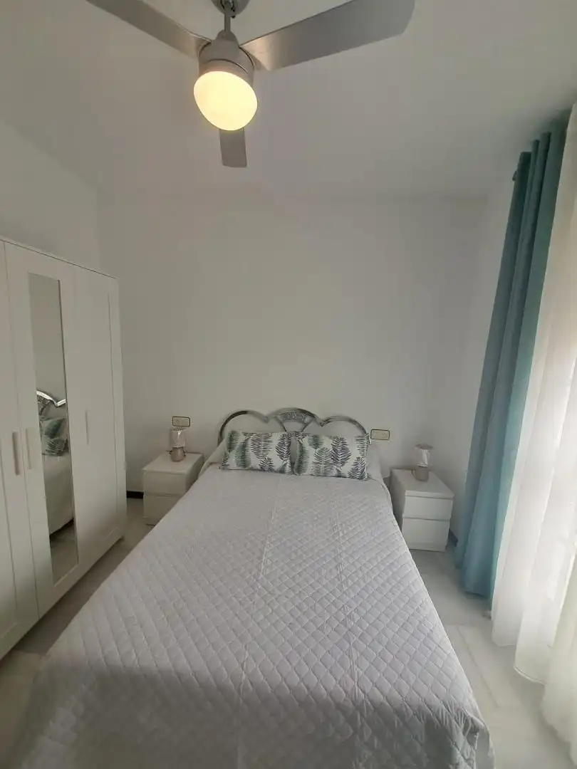 Schlafzimmer von Einfamilien-Reihenhaus zum Verkauf in Algodonales mit Terrasse und Balkon