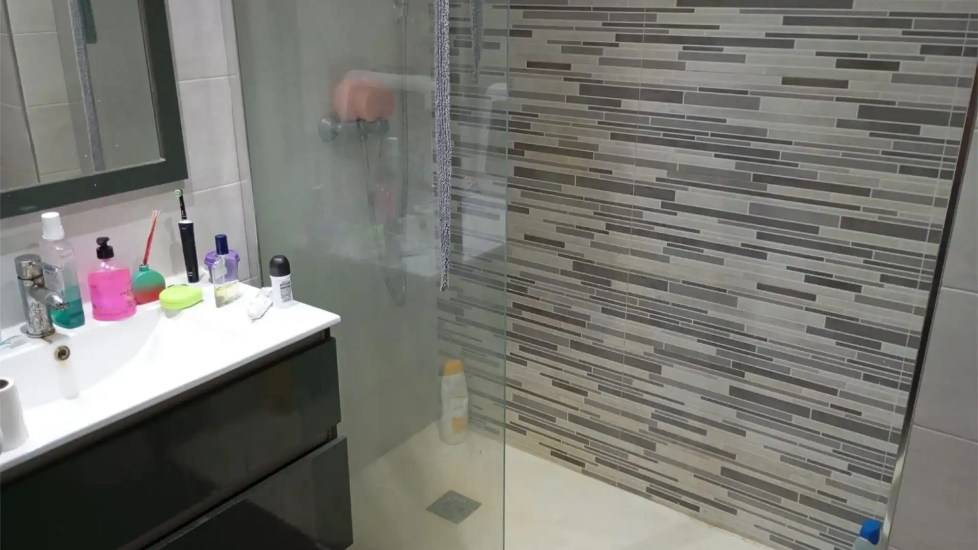 Flat for rent in Calle Rey Don Jaime, 4, Alfafar Bathroom of Flat for rent in Alfafar with Air Conditioner and Balcony