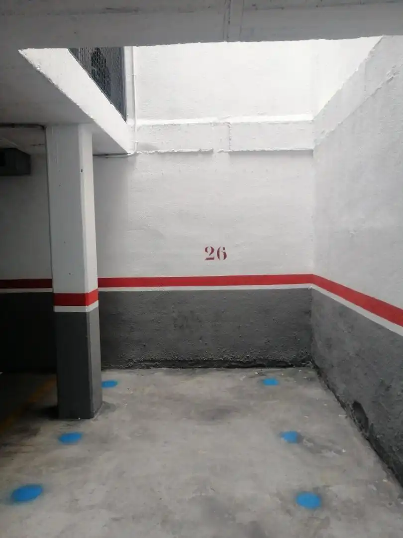 Garage zur Miete in Carrer de Calderón de la Barca, 37, La Salut Parkplatz von Garage zur Miete in Badalona