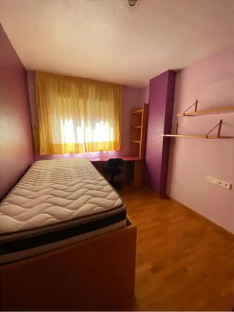 Piso de alquiler en San Antón Habitación de Piso de alquiler en Murcia con Calefacción, Terraza y Amueblado