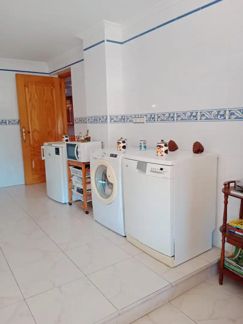 Casa adosada en venta en ZA-L-2326, 11, Villalobos Cocina de Casa adosada en venta en Villalobos con Calefacción, Parquet y Trastero