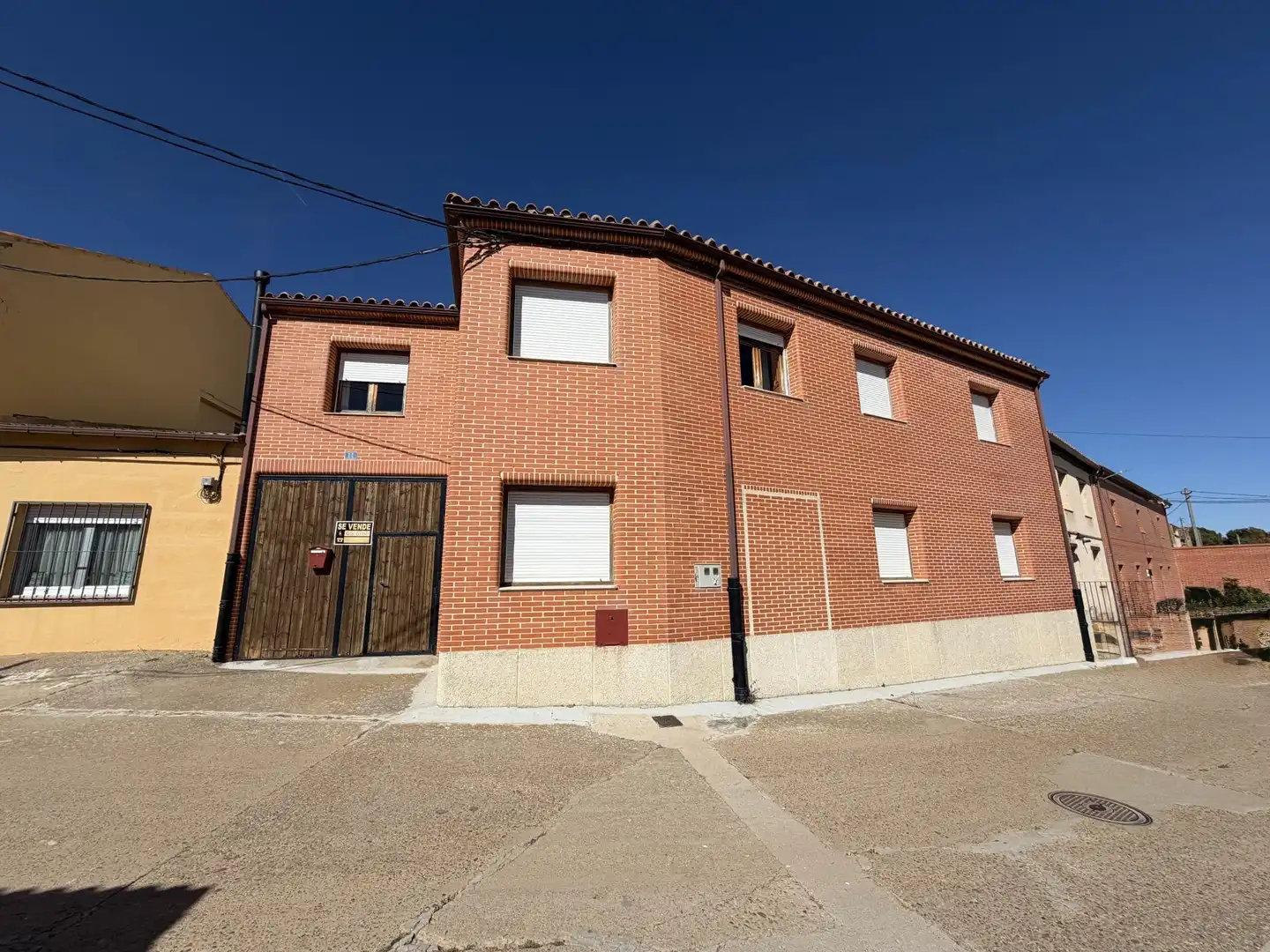 Casa adosada en venta en ZA-L-2326, 11, Villalobos Vista exterior de Casa adosada en venta en Villalobos con Calefacción, Parquet y Trastero