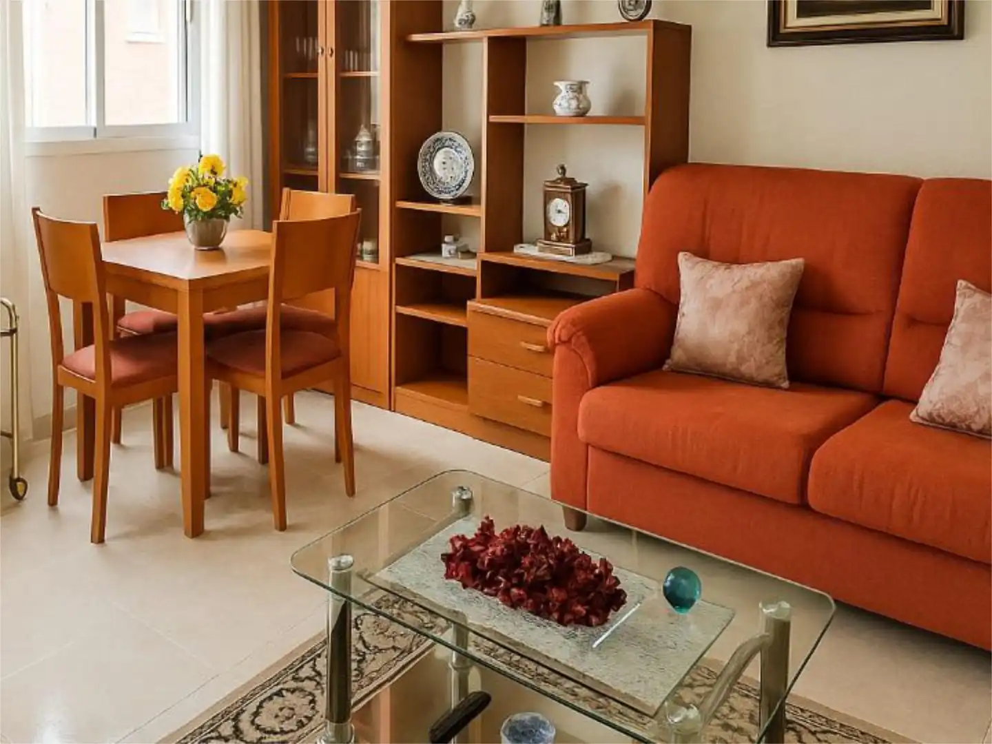 Habitación en Avenida de Zamora, 6, Rincón Bajo Sala de estar de Piso para compartir en Benidorm con Aire acondicionado, Piscina y Amueblado