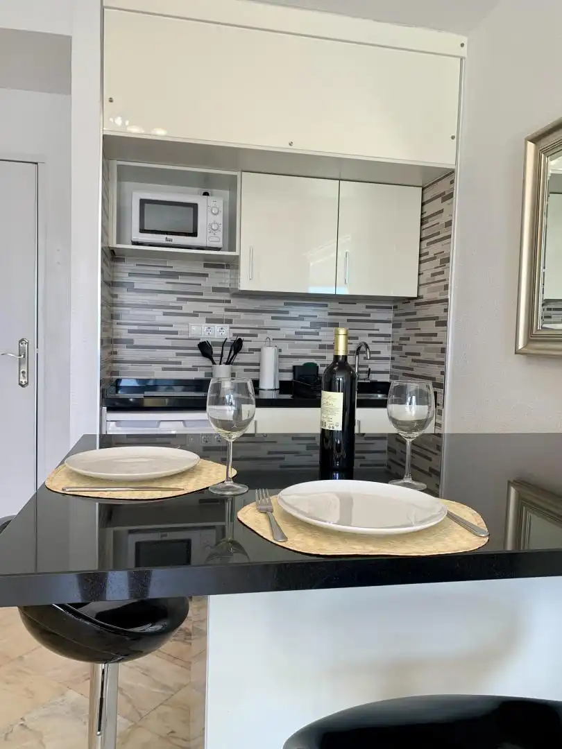Flat for sale in Urbanizacion Jardines Golondrinas, 18, Romana Playa Kitchen of Flat for sale in Marbella with Air Conditioner, Terrace and Swimming Pool