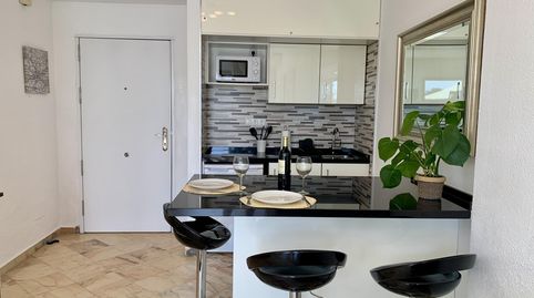 Foto 2 de Piso en venta en Urbanizacion Jardines Golondrinas, 18, Romana Playa, Marbella