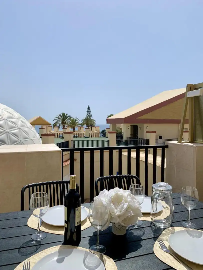 Flat for sale in Urbanizacion Jardines Golondrinas, 18, Romana Playa Terrace of Flat for sale in Marbella with Air Conditioner, Terrace and Swimming Pool