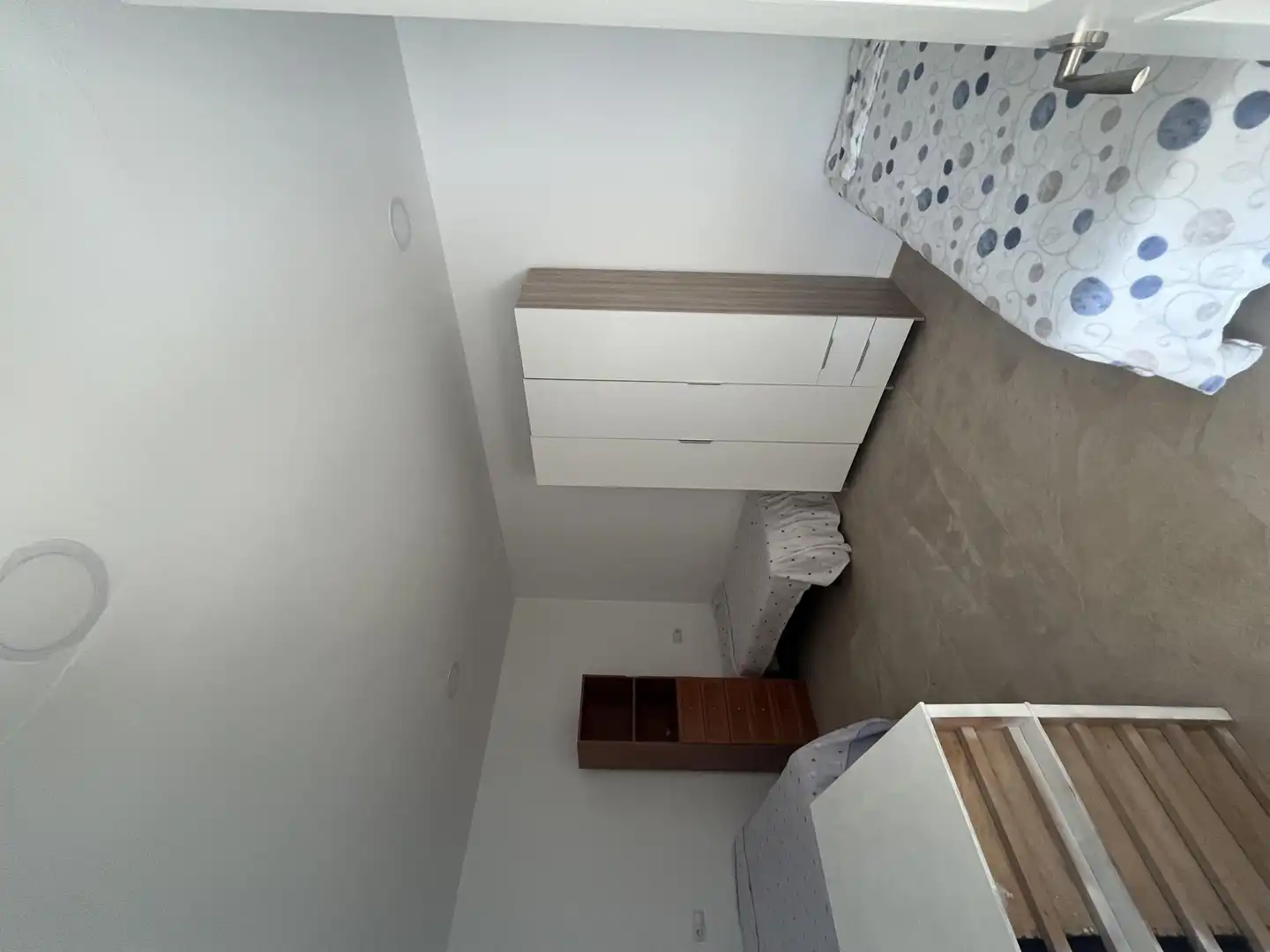 Casa adosada en venta en Calle General Moscardó, Miguel Esteban Habitación de Casa adosada en venta en Miguel Esteban con Aire acondicionado, Terraza y Piscina