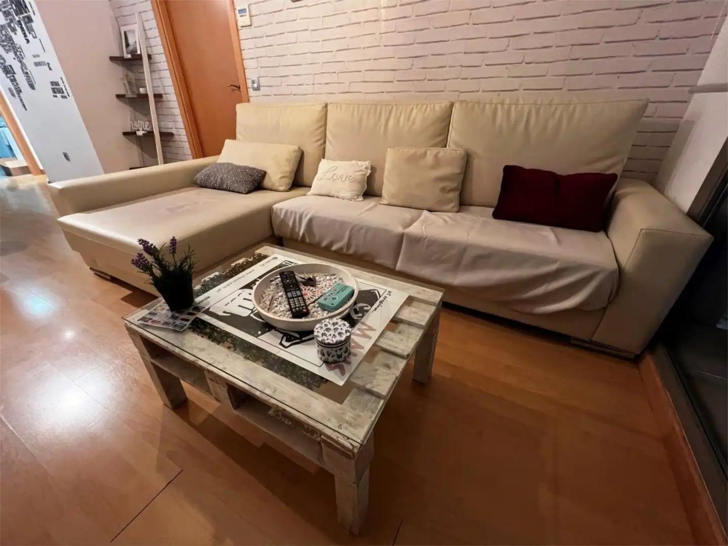 Apartamento de alquiler en Avenida Ricardo Carapeto Zambrano, 29, San Roque - Ronda Norte Sala de estar de Apartamento de alquiler en Badajoz con Aire acondicionado, Calefacción y Parquet