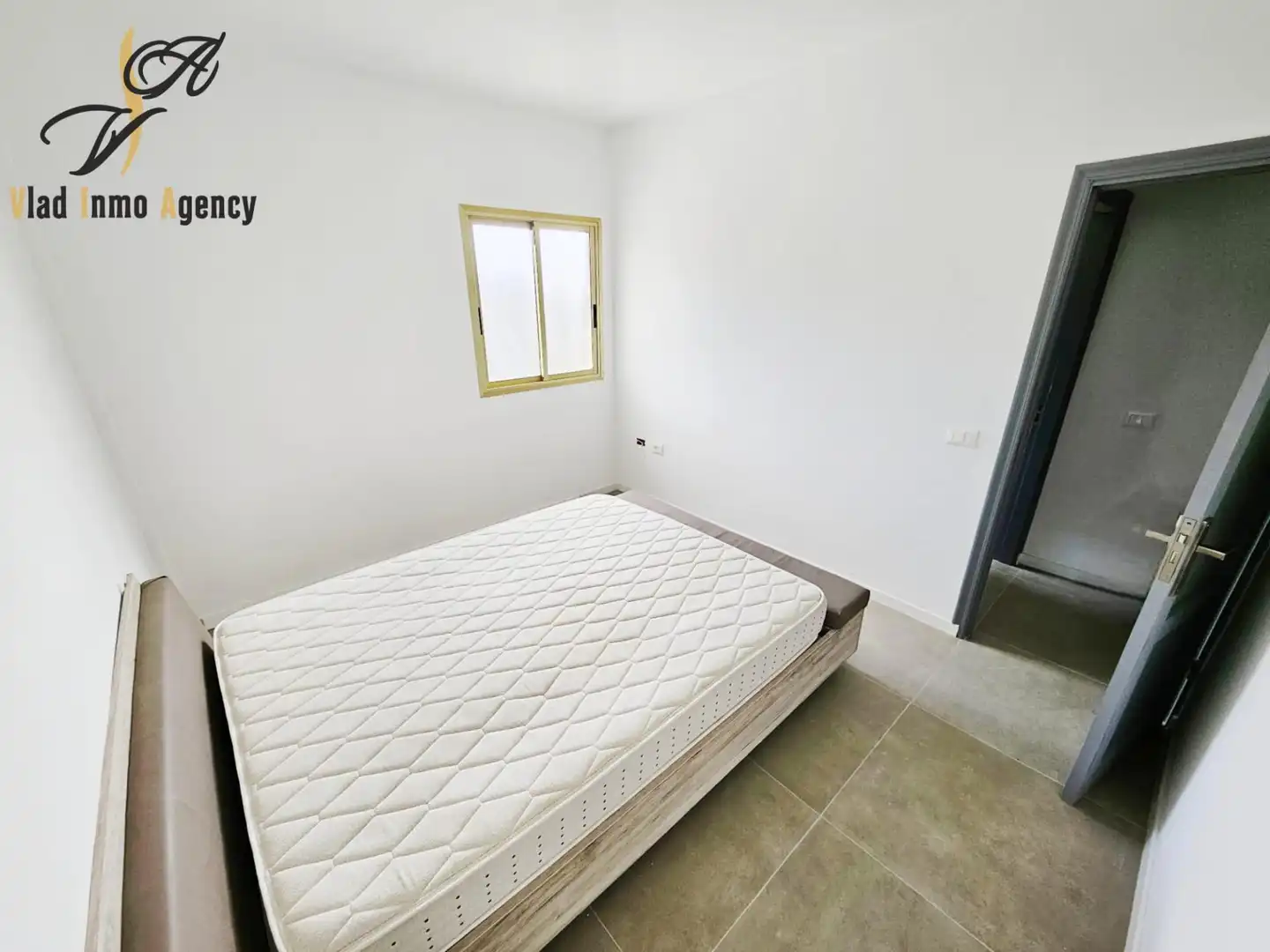Schlafzimmer von Wohnungen zum Verkauf in Guía de Isora mit Abstellraum und Balkon