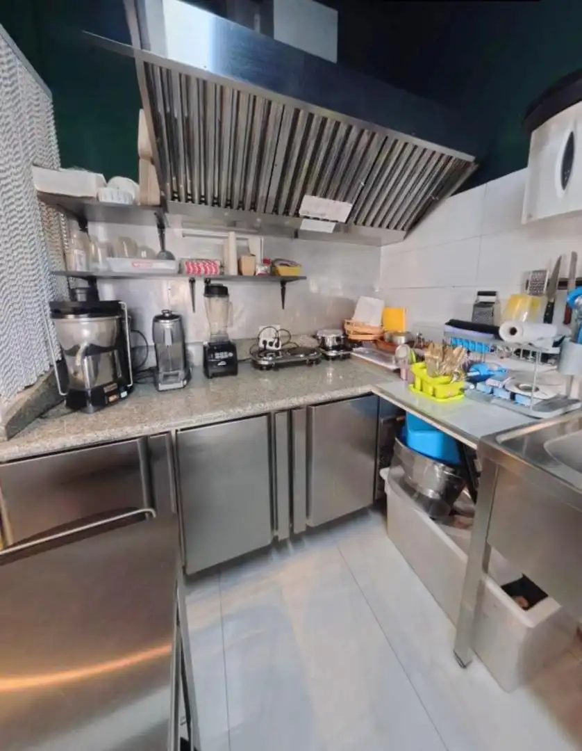Cocina de Local en traspaso en Arona con Aire acondicionado