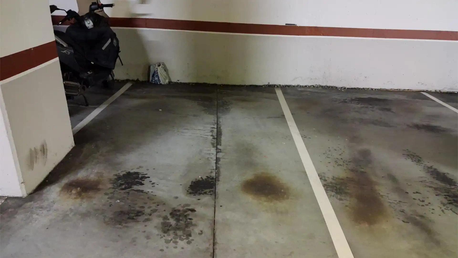 Aparcament de Garatge de lloguer en Oviedo 