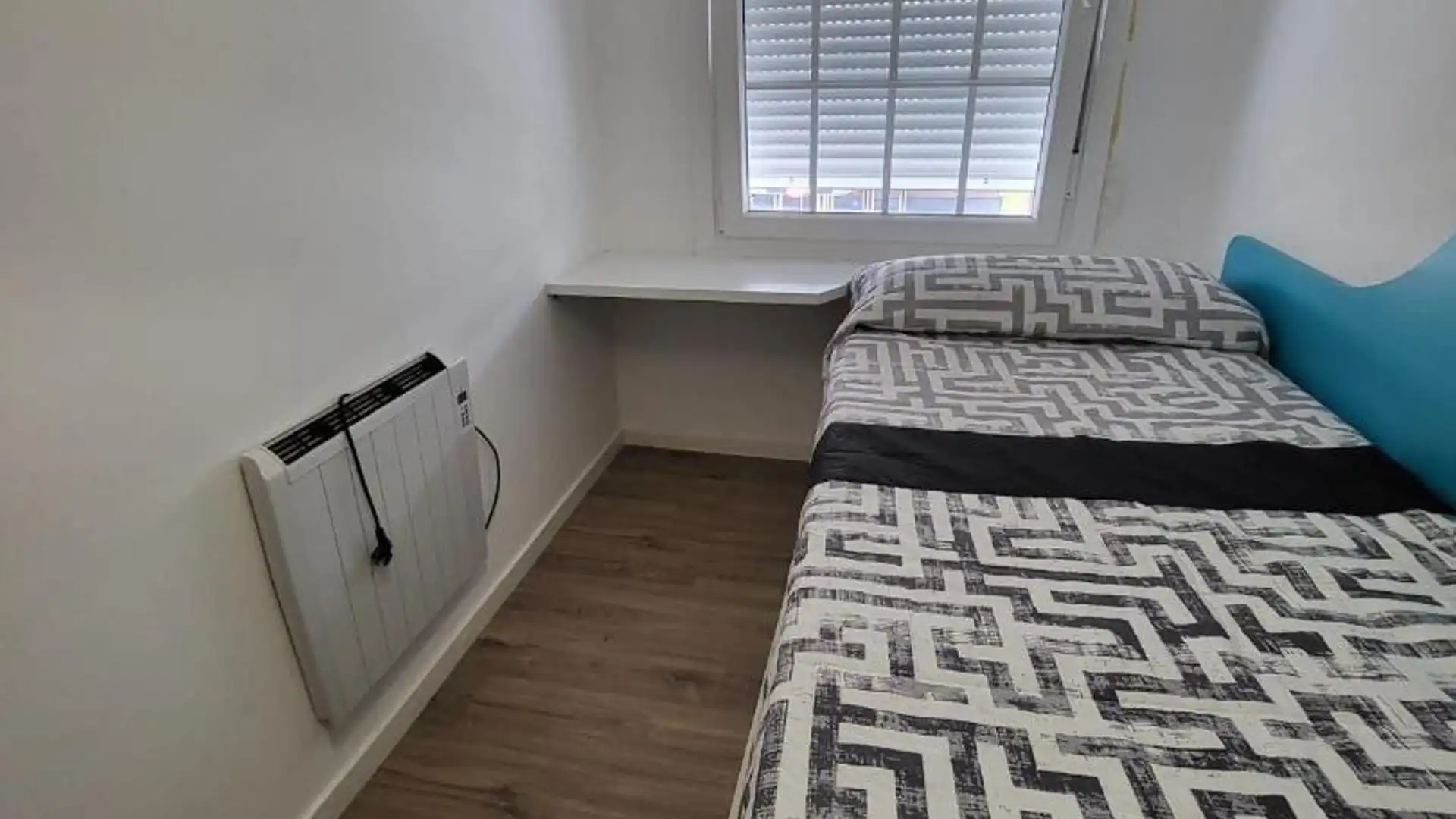 Bedroom of Flat for rent in Santiago de Compostela   with Balcony