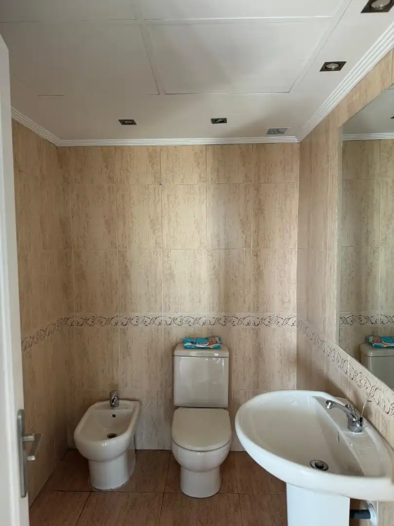 Baño de Piso en venta en Valencia con Aire acondicionado, Calefacción y Terraza