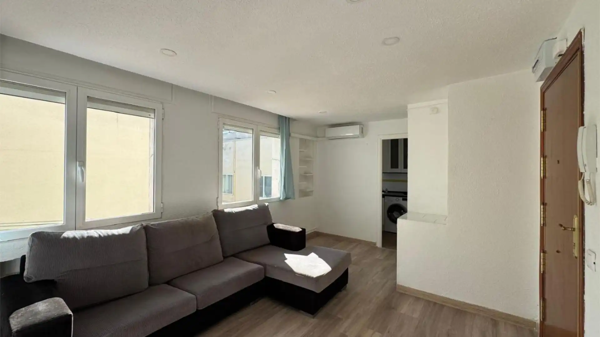 Sala de estar de Piso en venta en  Madrid Capital con Aire acondicionado, Calefacción y Trastero