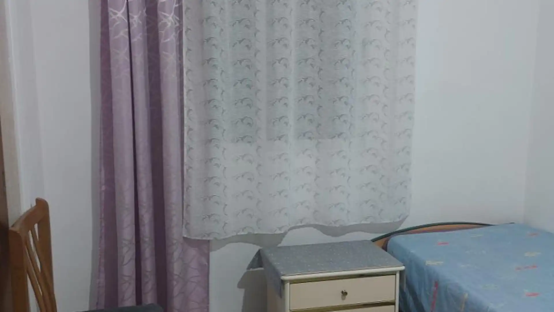 Room in Avinguda de l'Alcalde Pere Molas, 2, Vila-seca Poble Bedroom of Apartments for share in Vila-seca with Heating, Furnished and Washing machine