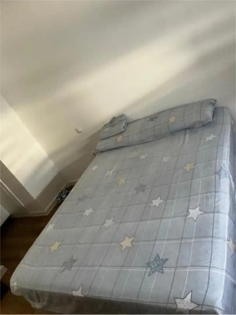 Bedroom of Flat for share in Azuqueca de Henares  with Terrace, Swimming Pool and Furnished