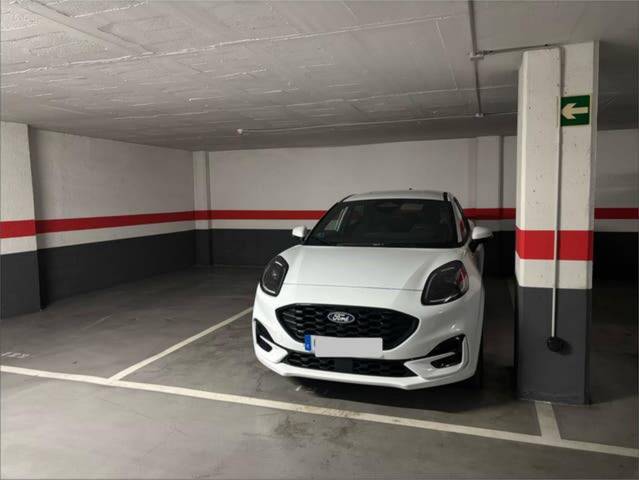 Garaje en Alquiler en San Millán - Ayuntamiento