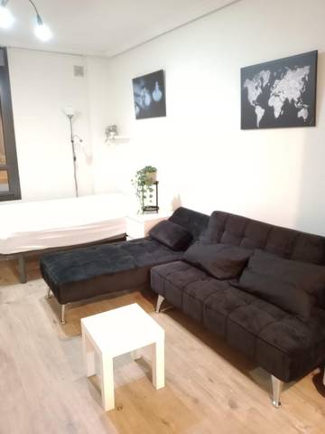 Piso en Venta en Avenida Cristo de las Cadenas, 21 en El Cristo