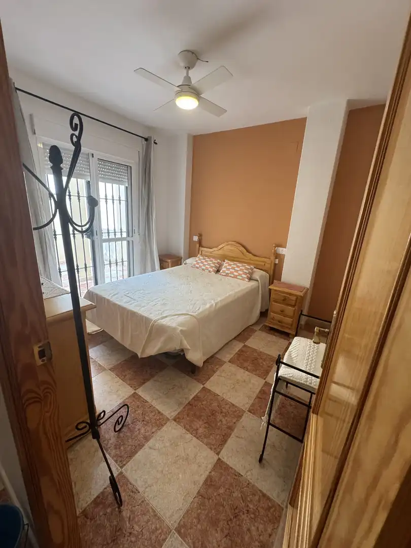 Schlafzimmer von Einfamilien-Reihenhaus zum Verkauf in La Antilla mit Privatgarten, Parkett und Terrasse