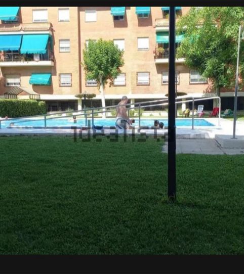 Photo 2 of Flat for sale in Calle Castillo de Baños de la Encina, 14, Pedro Salvador - Las Palmeritas, Sevilla Capital