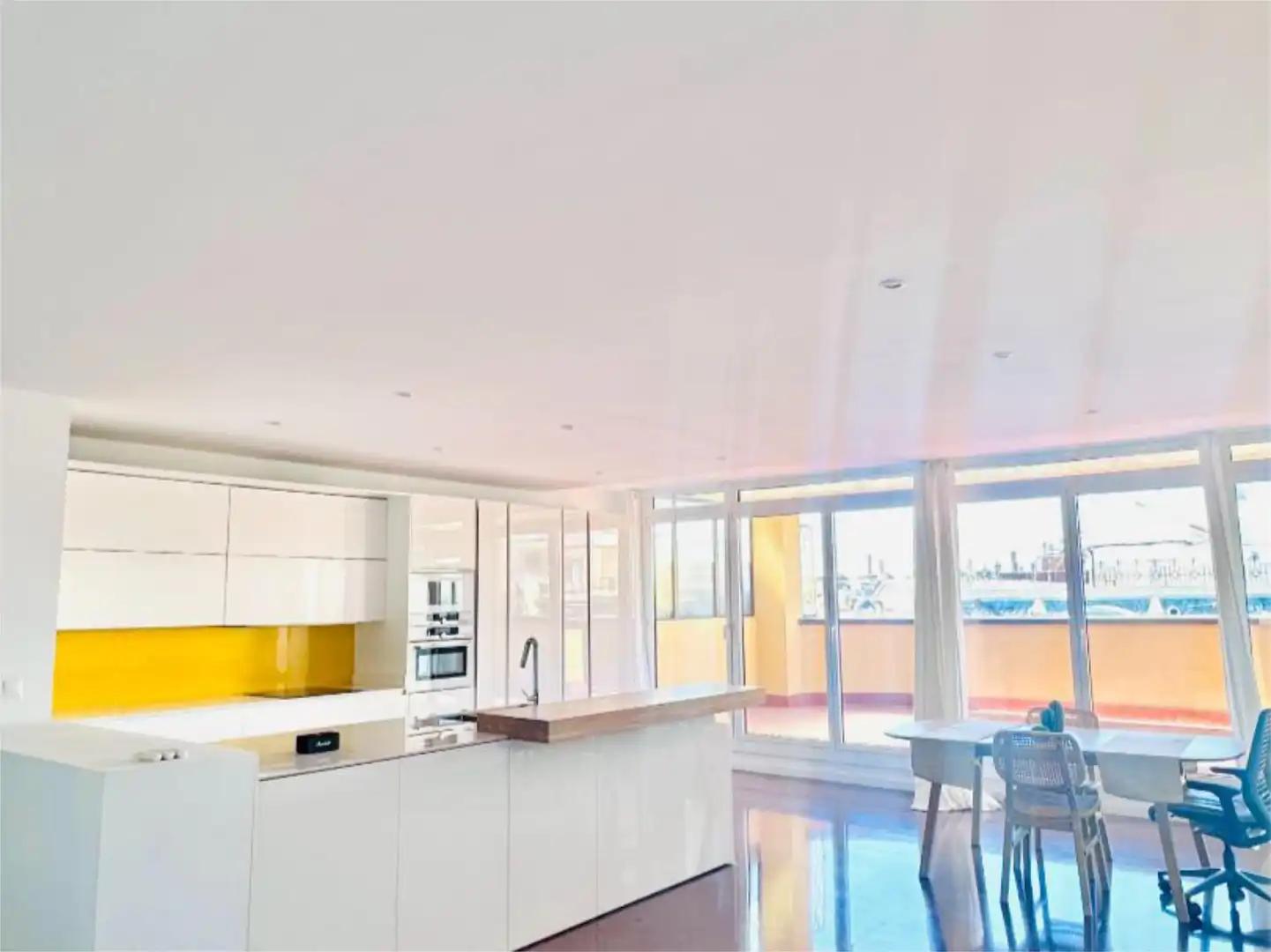 Attic for rent in Carrer de Muntaner, 196, Barcelona Capital Kitchen of Attic for rent in Barcelona Capital with Air Conditioner and Terrace