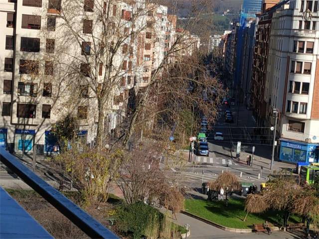 Piso en Alquiler en Antonio Gaztañeta Almirantearen Kalea, 1 en Ametzola