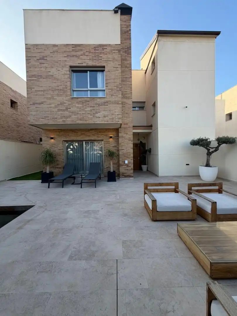 Houses for sale in Calle Peña de Bejar, 34, La Alcayna Houses for sale in Calle Peña de Bejar, 34, La Alcayna