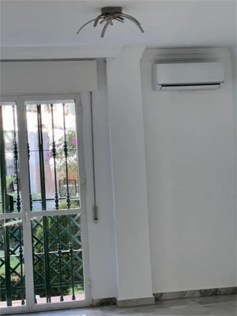 Casa adosada de alquiler en Fuengirola con Jardín privado, Terraza y Piscina