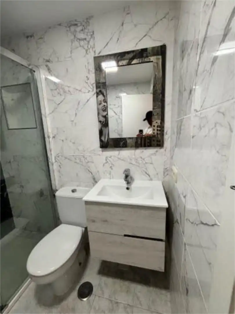 Baño de Casa adosada de alquiler en Fuengirola con Jardín privado, Terraza y Piscina