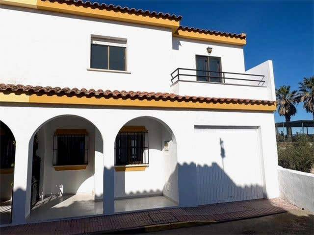Casa-chalet en Venta en San Vicente de Alcántara
