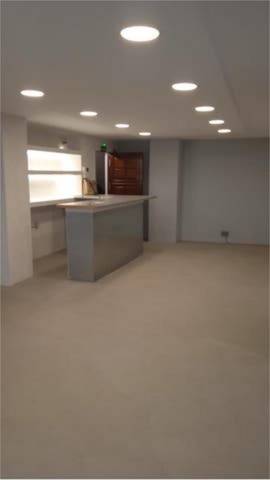 Local comercial en Alquiler en Ensanche - Diputación