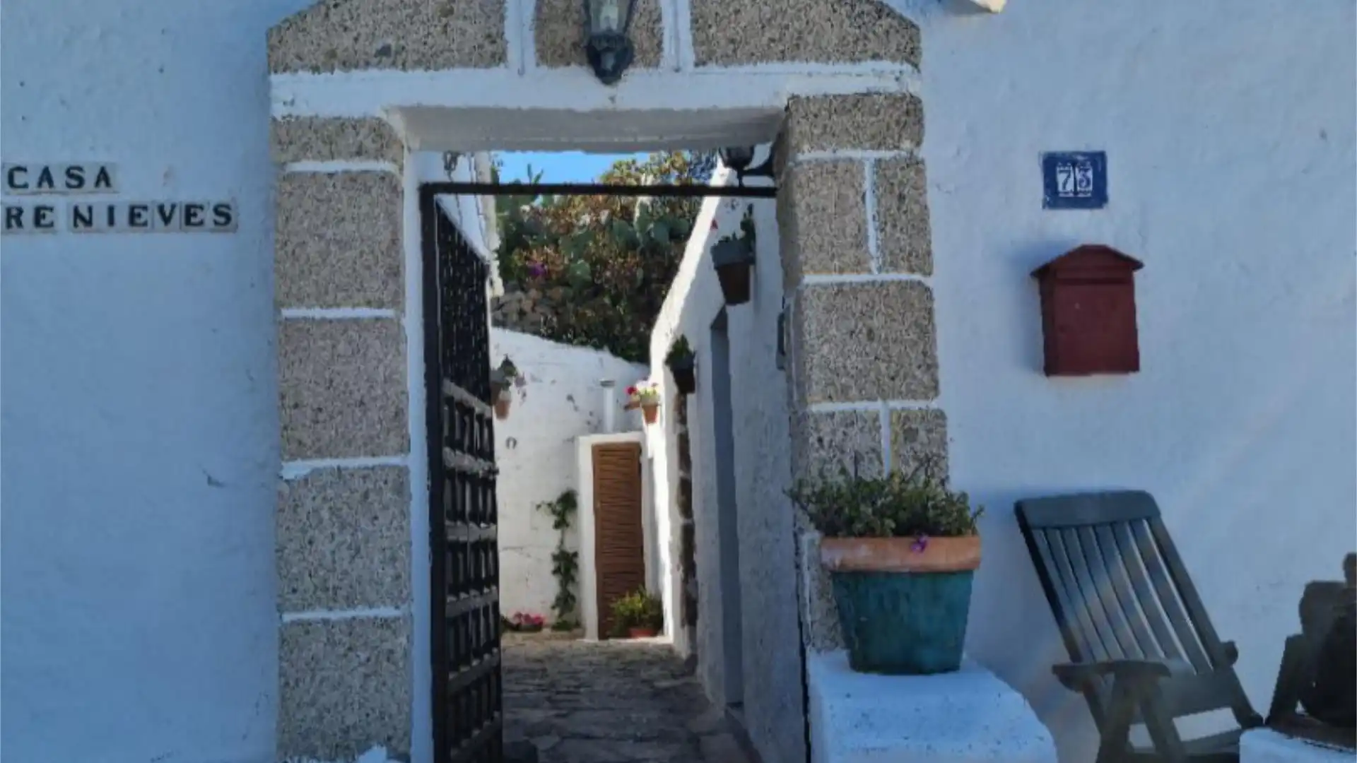 Exterior view of Single-family semi-detached for rent in Fasnia  with Private garden, Terrace and Furnished