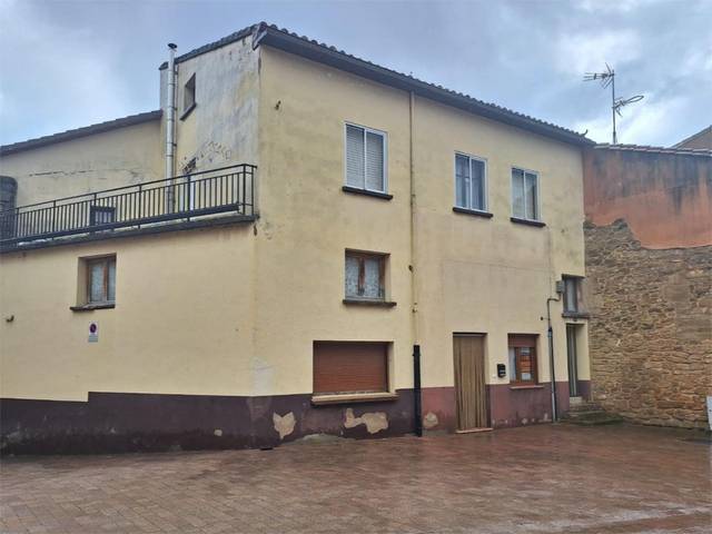 Casa adosada en Venta en Oriente Plaza, 8 en Elvillar / Bilar